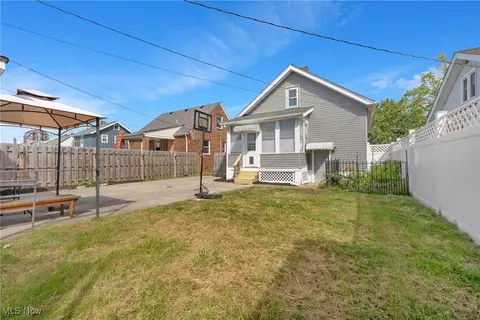 6903 Forest Ave, Parma, OH 44129 photo 24