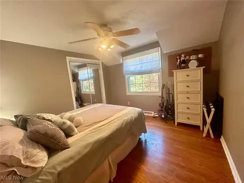 Bedroom - 264 Windfall Ln, Wadsworth, OH 44281 photo 1 of 4