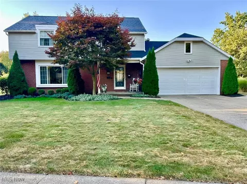 264 Windfall Ln, Wadsworth, OH 44281