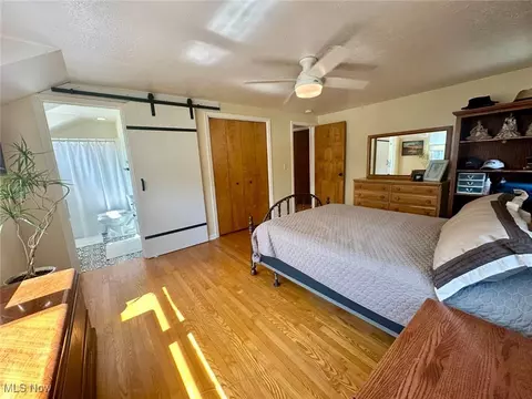 Bedroom - 264 Windfall Ln, Wadsworth, OH 44281 photo 3 of 4