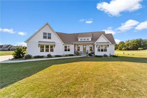 7236 Hunters Glen Ln, Seville, OH 44273