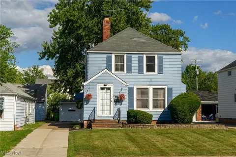 451 E 260th St, Euclid, OH 44132
