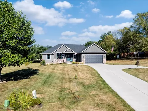 500 Stone Meadow Cir, Loudonville, OH 44842