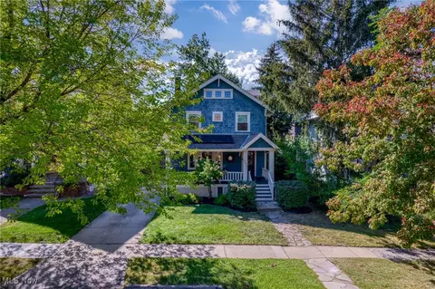 1504 Cordova Ave, Lakewood, OH 44107