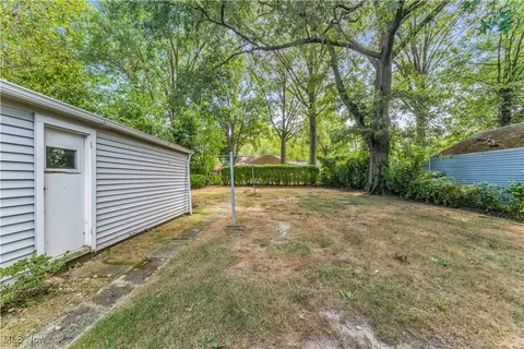 310 E 44th St, Lorain, OH 44052 photo 20