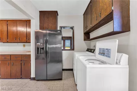 310 E 44th St, Lorain, OH 44052 photo 9