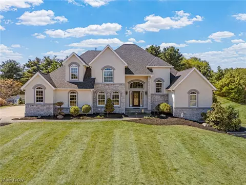 3858 Cranwood St NW, North Canton, OH 44720