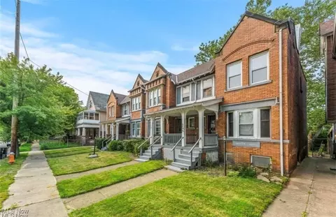 7507 Lawnview Ave, Cleveland, OH 44103