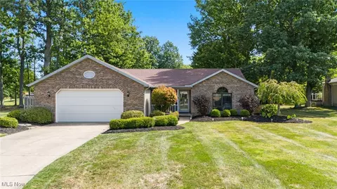 6625 Pear Tree Ln, Mentor, OH 44060