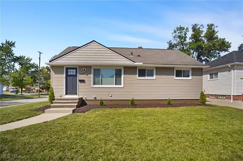 16001 Northwood Ave, Maple Heights, OH 44137