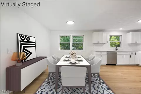 Dining - 1009 Oak Tree Rd, Akron, OH 44320 photo 1 of 1