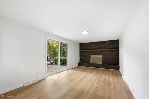 Living - 1009 Oak Tree Rd, Akron, OH 44320 photo 7 of 13