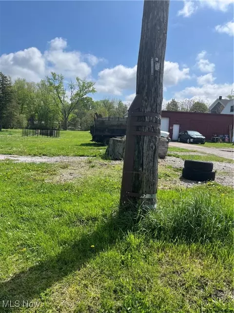 Vl N Crowell Avenue, Geneva, OH 44041