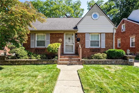 4389 W 10th St, Cleveland, OH 44109