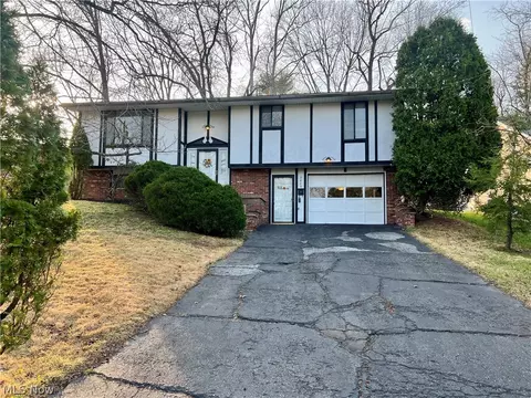 2805 Morningside Ave, Parkersburg, WV 26101