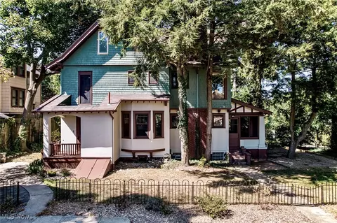 590 Weber Ave, Akron, OH 44303