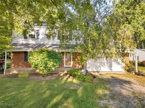 1583 Vermilion Rd, Vermilion, OH 44089