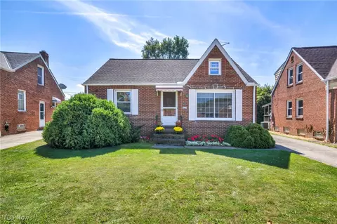 14909 Orchard Park Ave, Cleveland, OH 44111