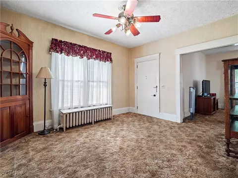 421 Adams St, Elyria, OH 44035 photo 13