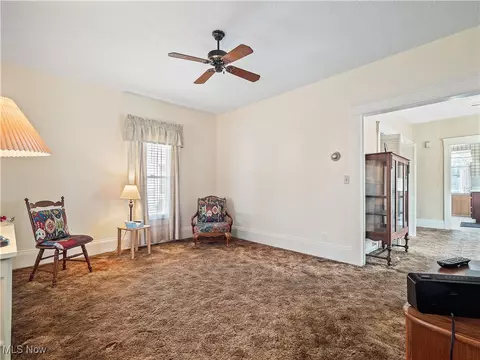 421 Adams St, Elyria, OH 44035 photo 9
