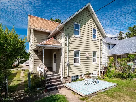 421 Adams St, Elyria, OH 44035 photo 27