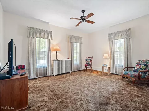 421 Adams St, Elyria, OH 44035 photo 8