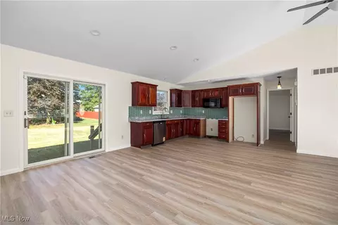 17225 Fairway Dr, Lagrange, OH 44050 photo 13