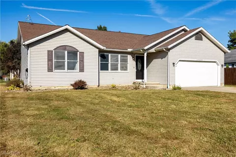 17225 Fairway Dr, Lagrange, OH 44050 photo 2