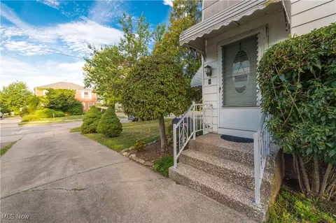 1501 E 248th St, Euclid, OH 44117 photo 8
