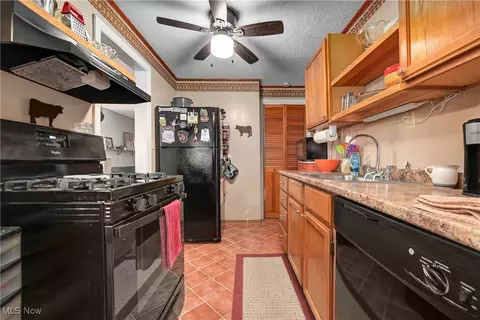 1501 E 248th St, Euclid, OH 44117 photo 26