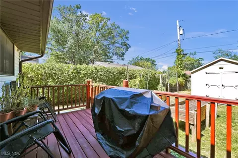 Exterior - 1877 E 39th St, Lorain, OH 44055 photo 7 of 9