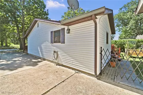 Exterior - 1877 E 39th St, Lorain, OH 44055 photo 2 of 9
