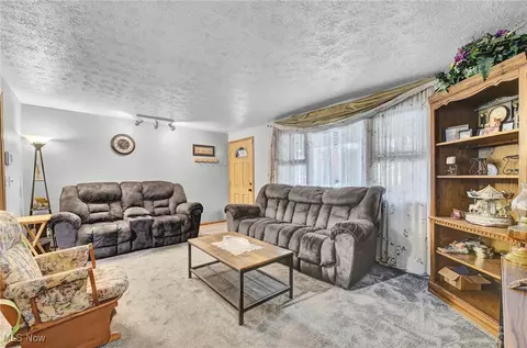 Living - 1877 E 39th St, Lorain, OH 44055 photo 1 of 1