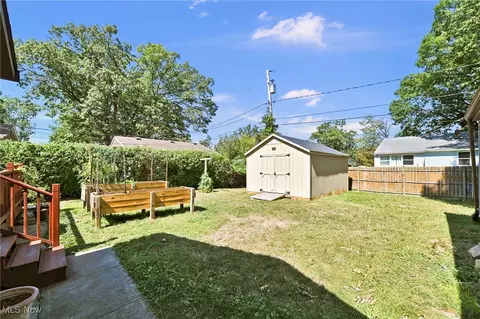 Exterior - 1877 E 39th St, Lorain, OH 44055 photo 6 of 9