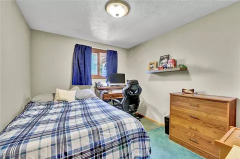 Bedroom - 1877 E 39th St, Lorain, OH 44055 photo 2 of 4
