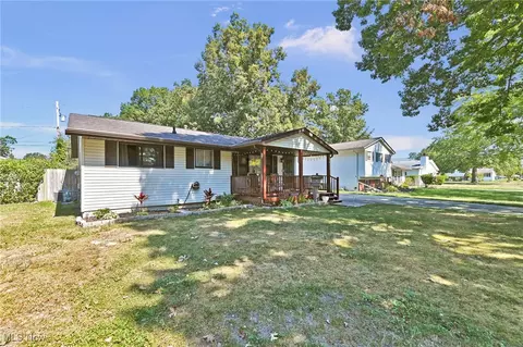 Exterior - 1877 E 39th St, Lorain, OH 44055 photo 9 of 9