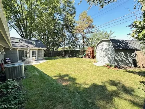 Exterior - 272 Pineview Dr, Berea, OH 44017 photo 8 of 8