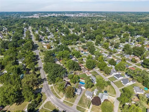 View/Area - 540 Hilliard Rd, Elyria, OH 44035 photo 6 of 7