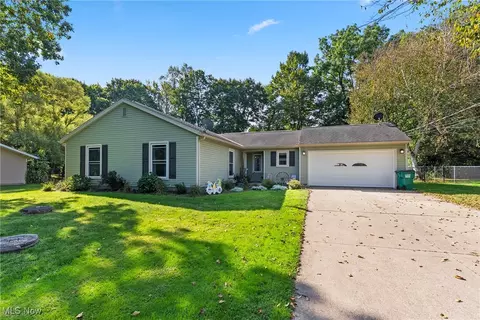 7944 Middle Ridge Rd, Madison, OH 44057