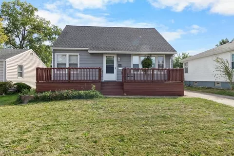 337 Harwood St, Elyria, OH 44035