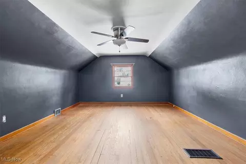 337 Harwood St, Elyria, OH 44035 photo 16
