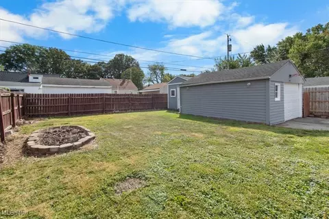 337 Harwood St, Elyria, OH 44035 photo 26