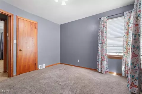 337 Harwood St, Elyria, OH 44035 photo 14