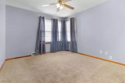 337 Harwood St, Elyria, OH 44035 photo 10