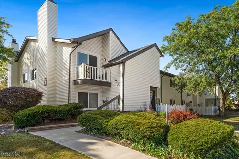 9036 Portage Pointe Dr #B, Streetsboro, OH 44241