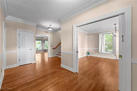 Entry Way - 4312 Cobblestone Dr, Copley, OH 44321 photo 3 of 12