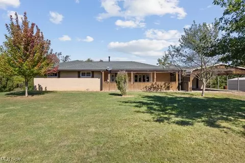 151 Youngs Ln, Wellsburg, WV 26070