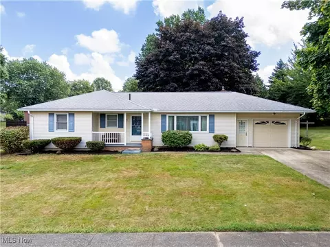 548 Center St, Orrville, OH 44667