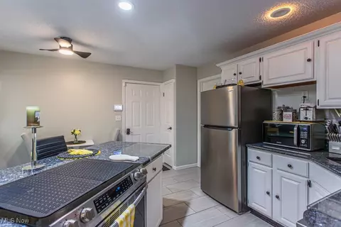 6743 Lockwood Blvd, Boardman, OH 44512 photo 10