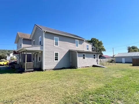 207 S Saint Clairsville Rd SW, Port Washington, OH 43837